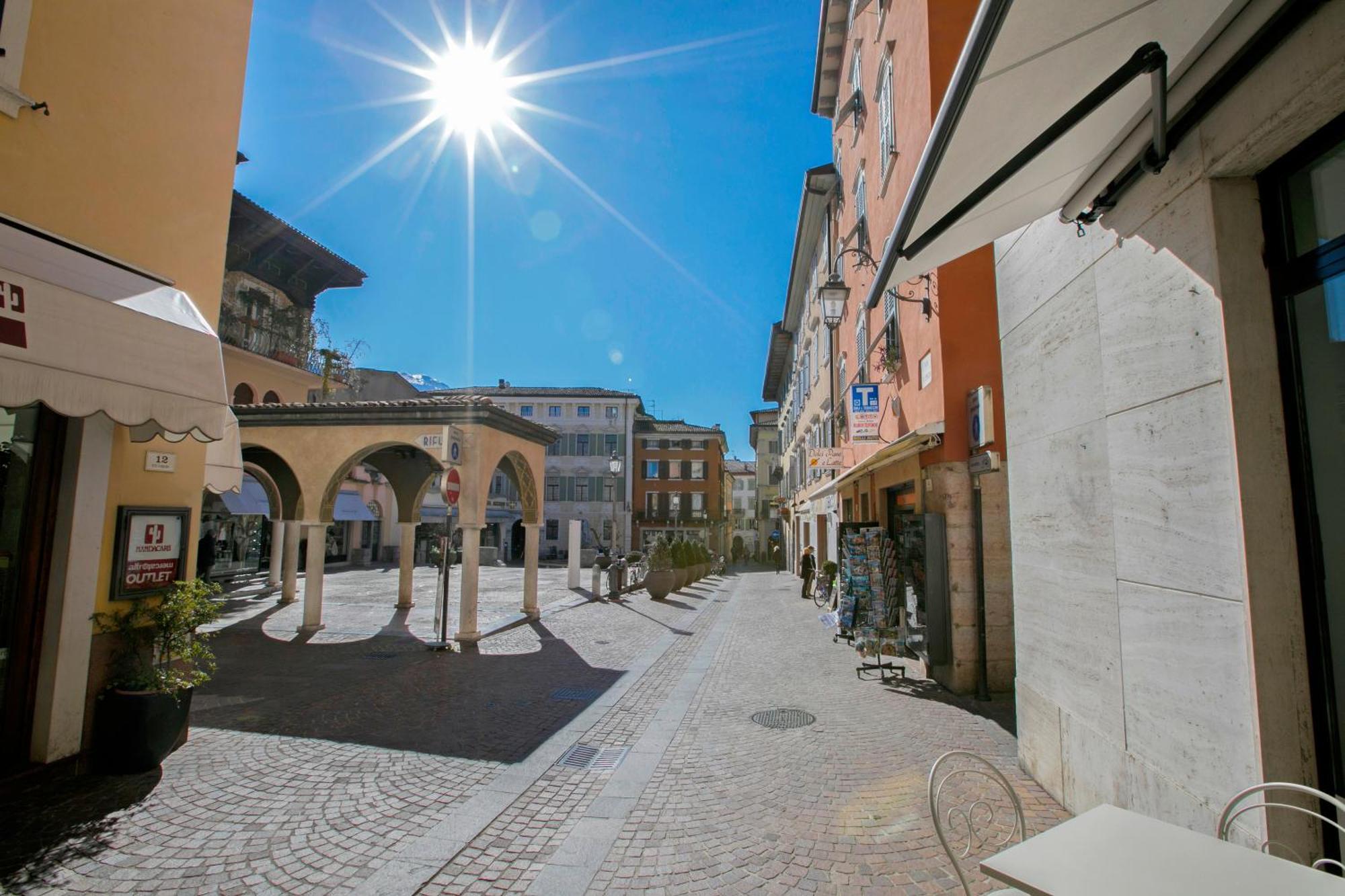 Ca'Cerere - Happy Rentals Riva del Garda Dış mekan fotoğraf